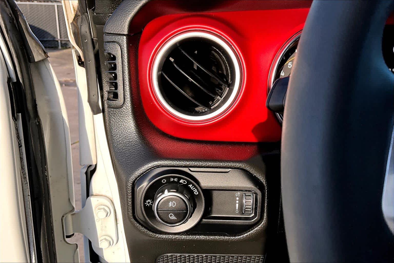 Used 2023 Bright White Clearcoat Jeep Rubicon image 36