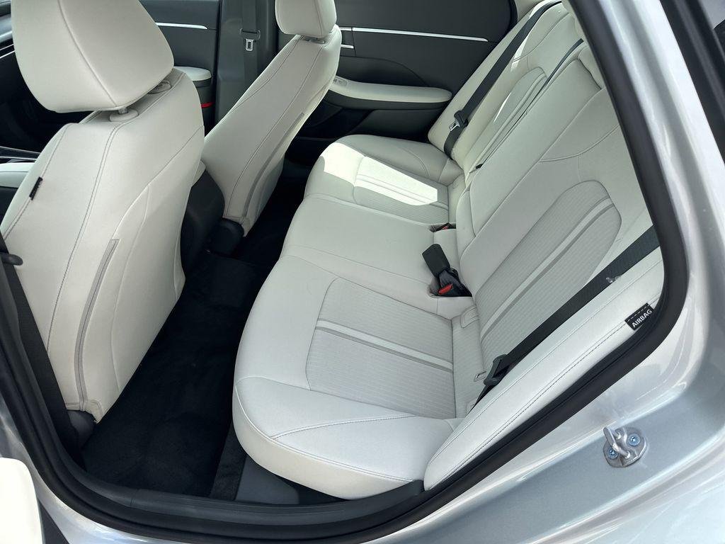 New 2026 Aero Silver Hyundai SEL Sport image 21