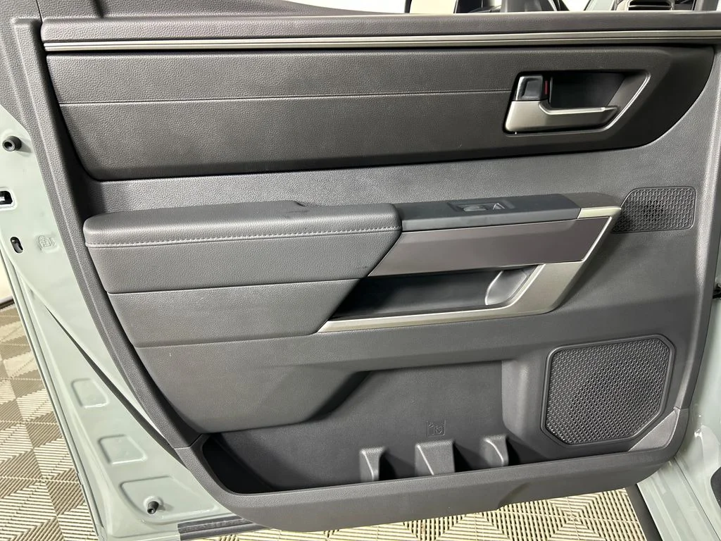 Used 2026 Green Toyota SR5 image 17