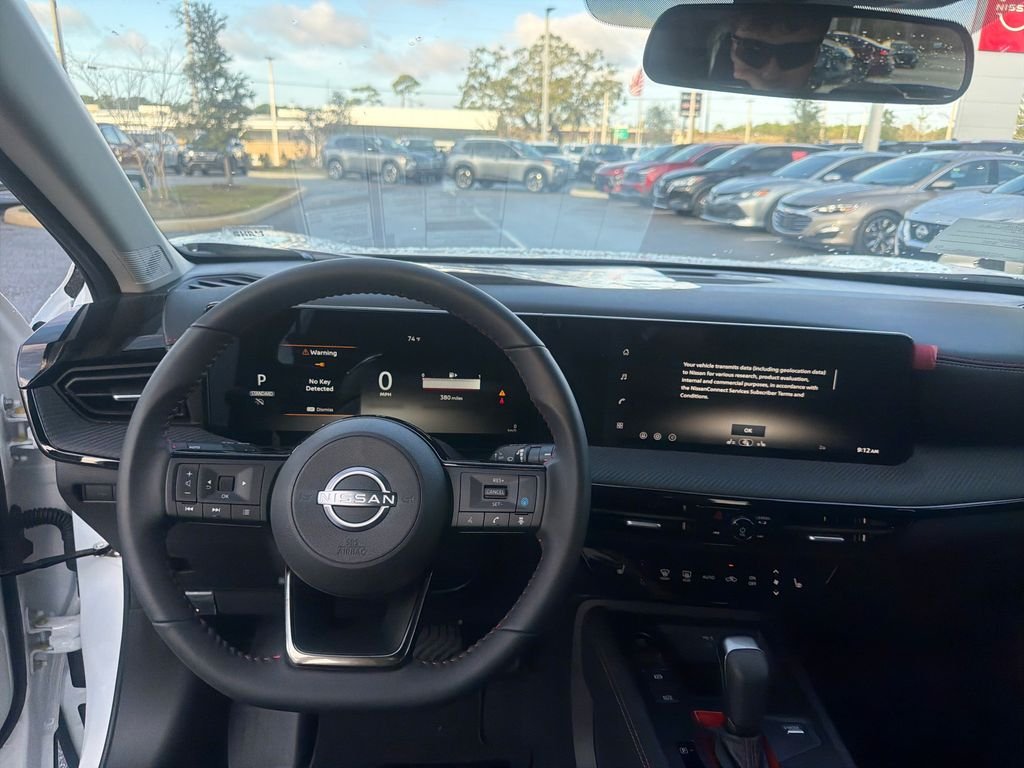 New 2026 Nissan Kicks SR 4D Sport Utility