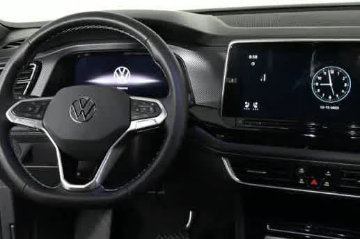 New 2026 Pure Gray Volkswagen 2.0T SEL image 9