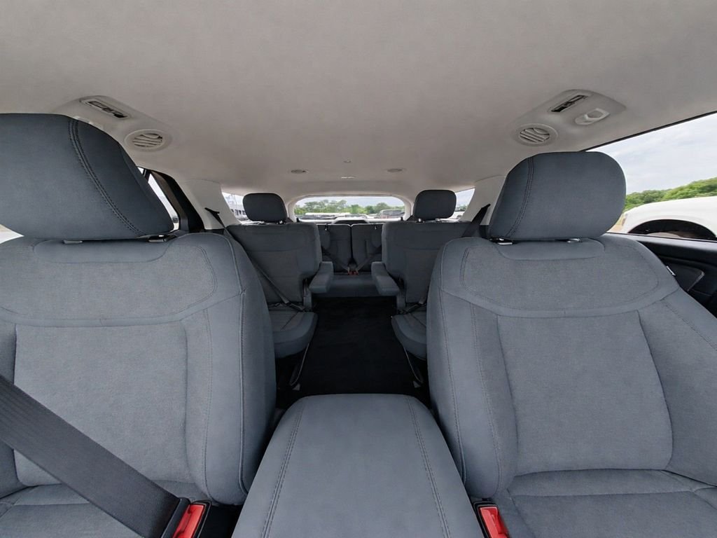 New 2026 Carbonized Gray Metallic Ford Active image 10