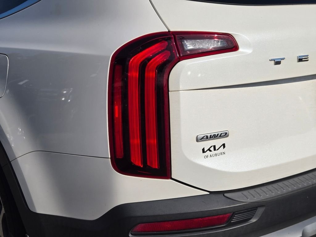 Used 2020 White Kia EX image 10