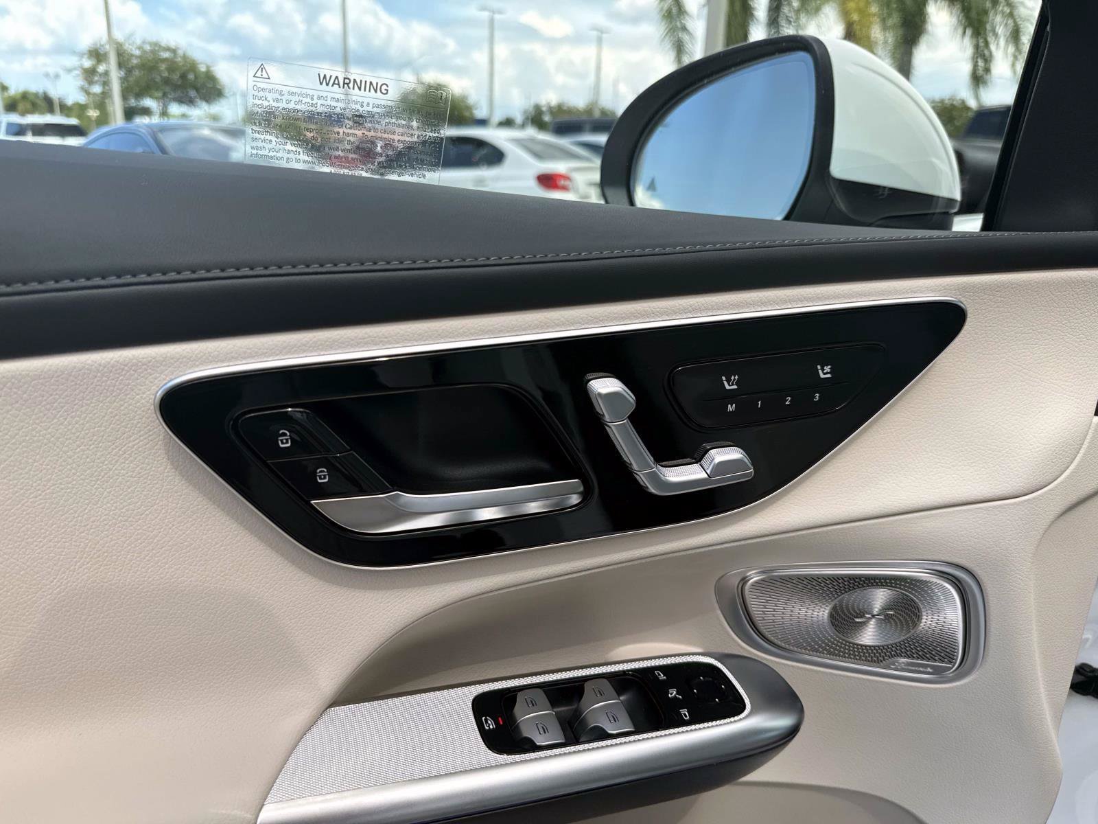 New 2026 Polar White Mercedes-Benz 300 SUV image 18
