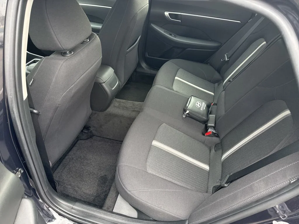 Used 2025 Blue Hyundai SEL image 11