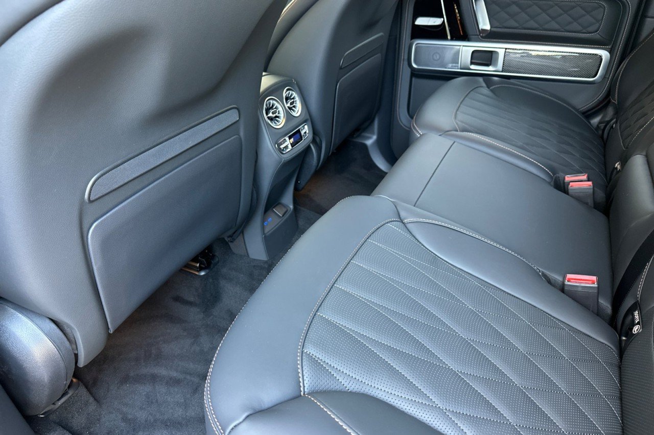 New 2026 MANUFAKTUR Copper Orange Magno Mercedes-Benz AMG® G 63 SUV image 9