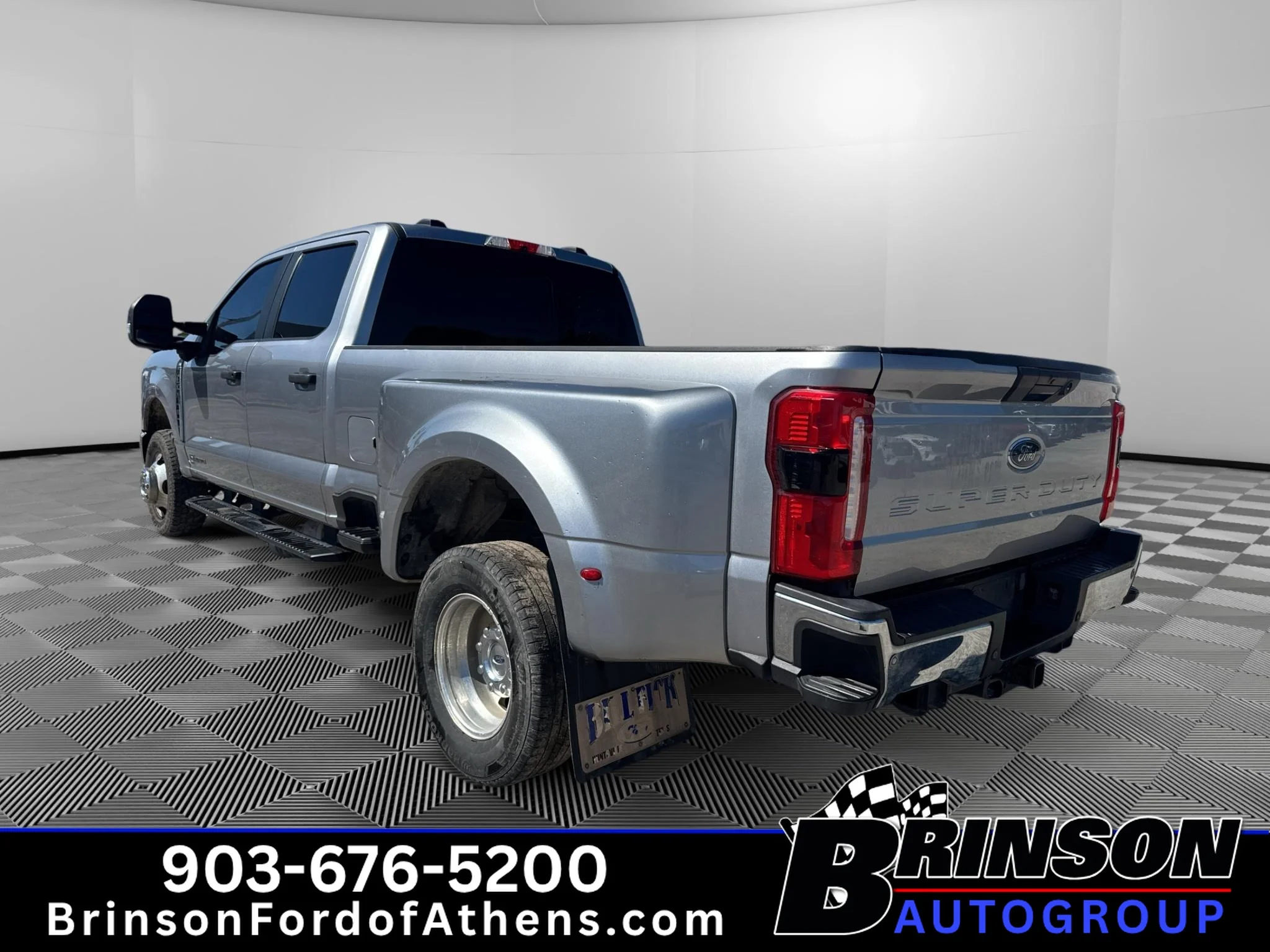 Used 2023 Iconic Silver Metallic Ford XL image 7