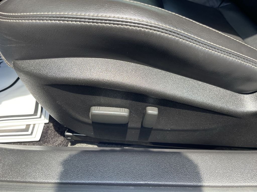 Used 2011 Red Chevrolet SS image 16