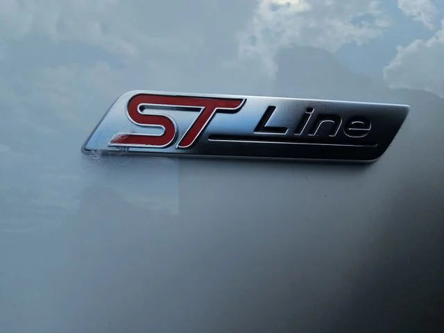 Used 2023 White Ford ST-Line Select image 33