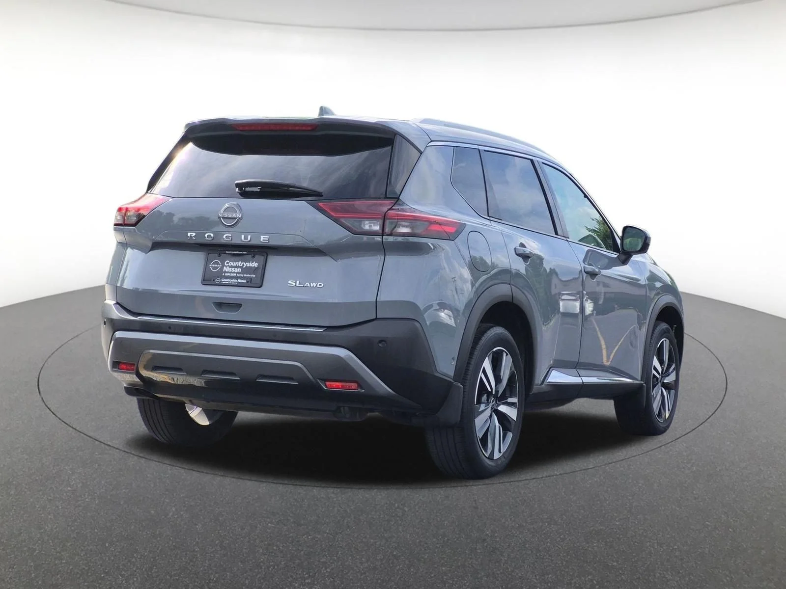 Used 2022 Boulder Gray Pearl Nissan SL image 5