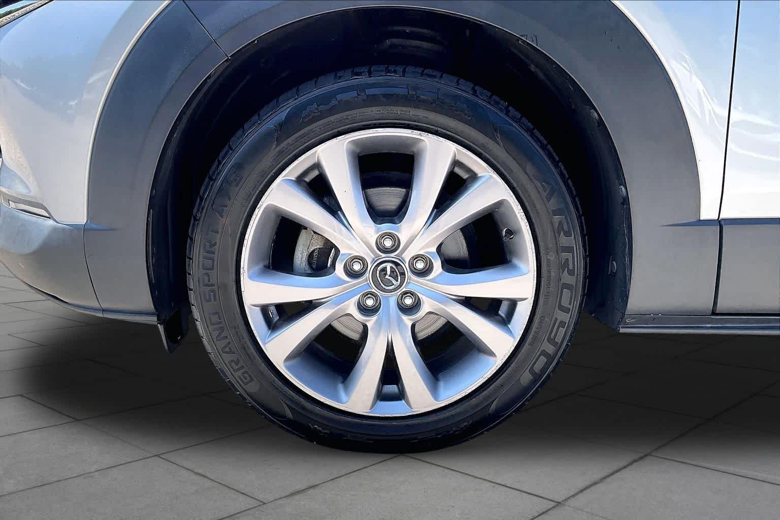 Used 2021 Sonic Silver Metallic Mazda Select image 11