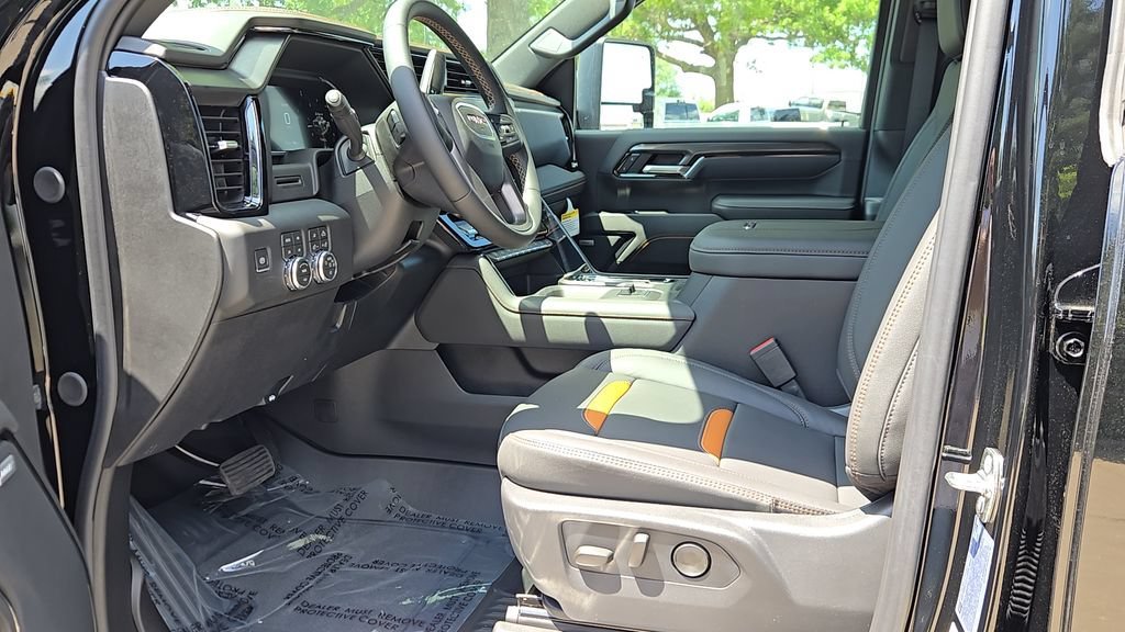 New 2026 Onyx Black GMC AT4 image 7
