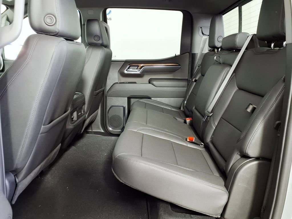 2026 Chevrolet Silverado 1500 LT - Photo 9