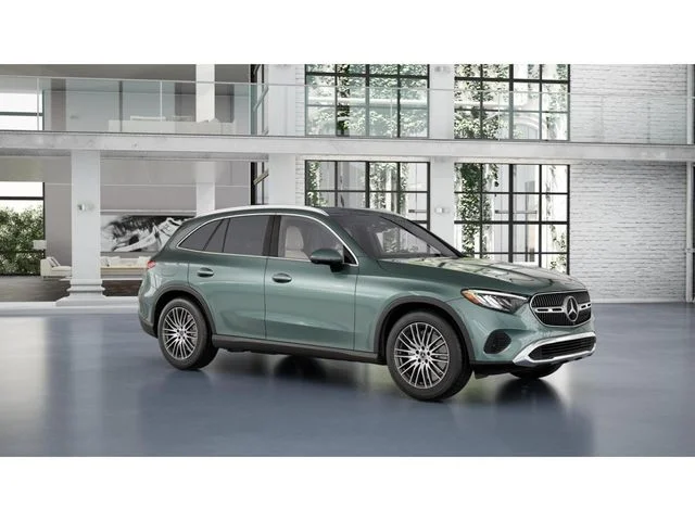 New 2027 Silver Mercedes-Benz GLC 300 image 12