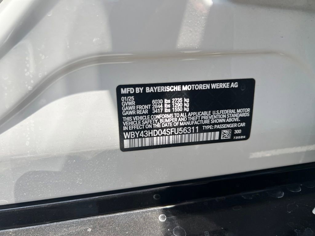 Used 2025 Alpine White BMW xDrive40 image 22