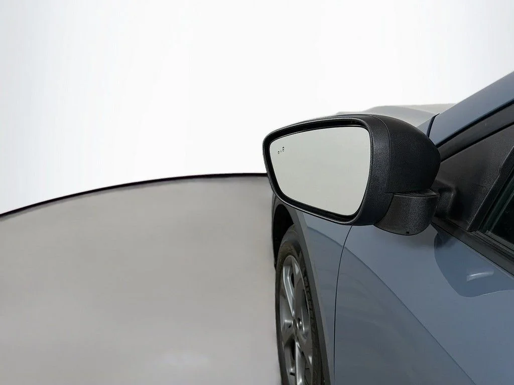 Used 2025 Vapor Blue Metallic Ford ST-Line image 27