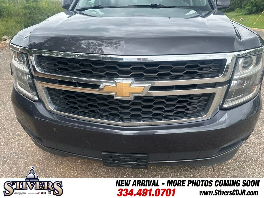 Used 2017 Gray Chevrolet LT image 3