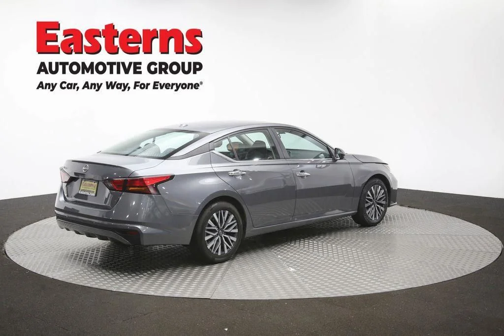 Used 2025 Gray Nissan 2.5 SV image 43