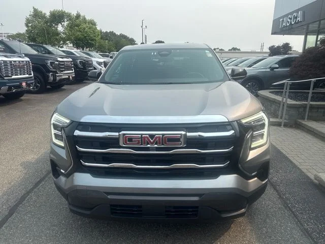 Used 2025 Silver GMC Elevation image 2