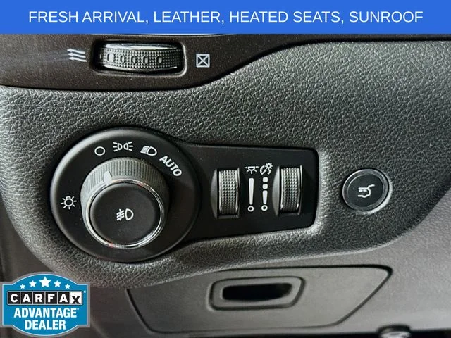 Used 2019 Red Jeep Trailhawk image 10