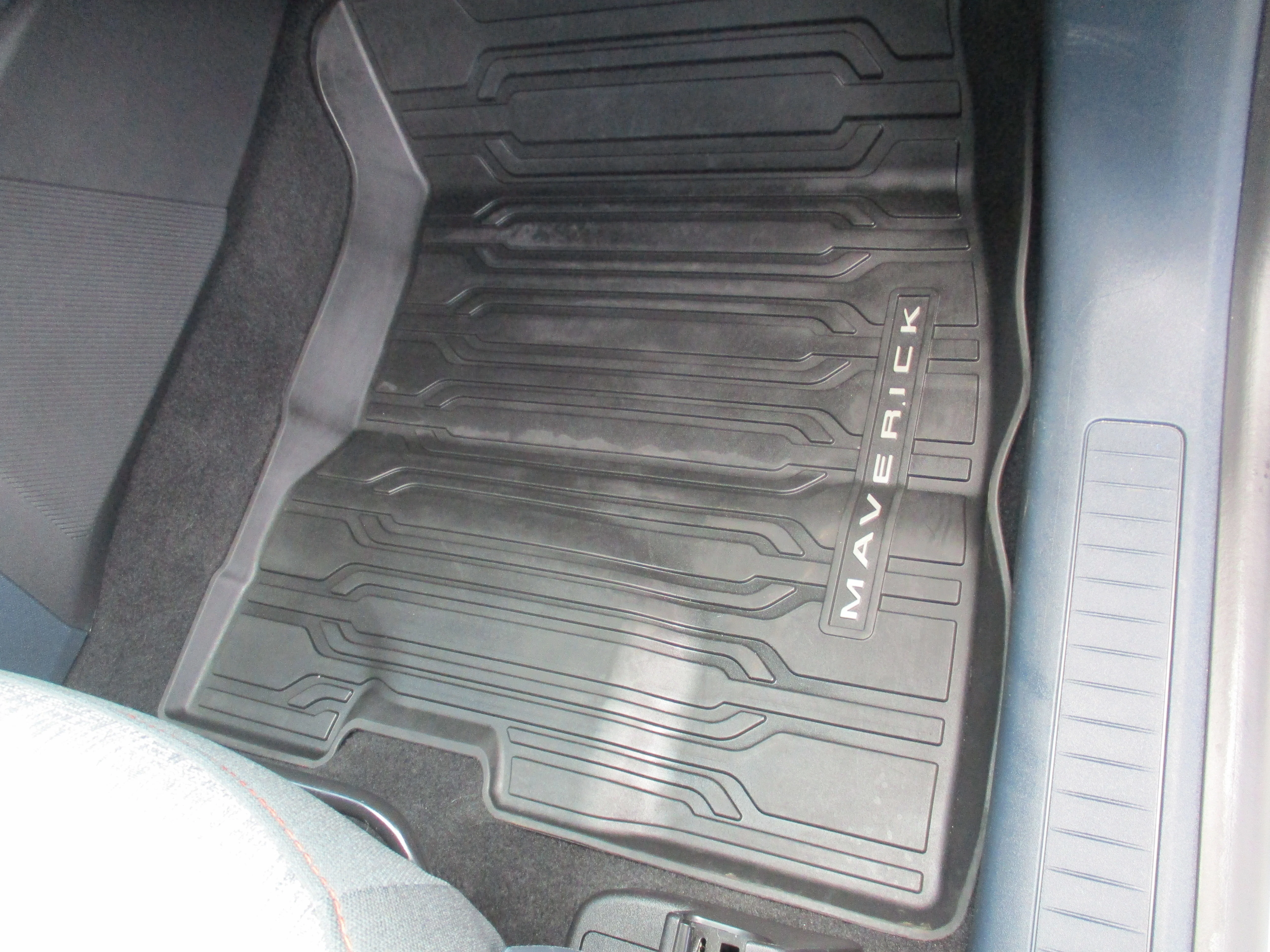 Used 2022 Area 51 Ford XLT Hybrid FWD image 36