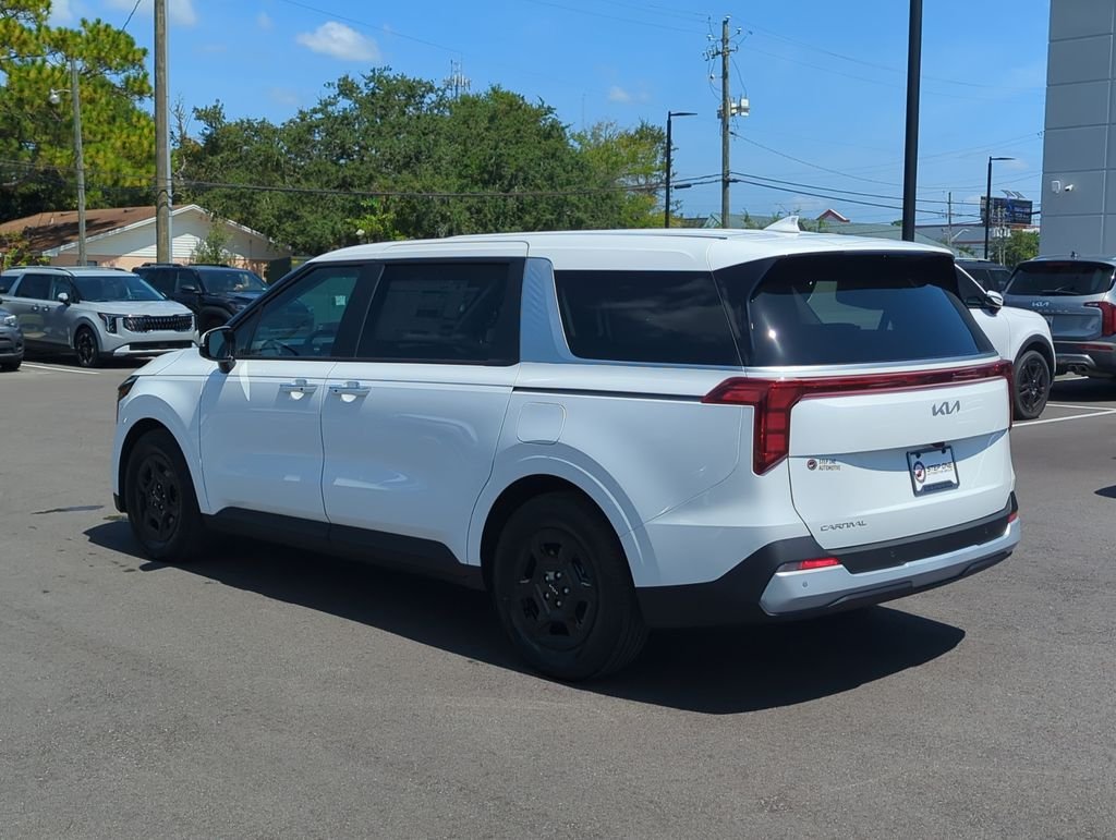 New 2027 Snow White Pearl Kia LX image 5