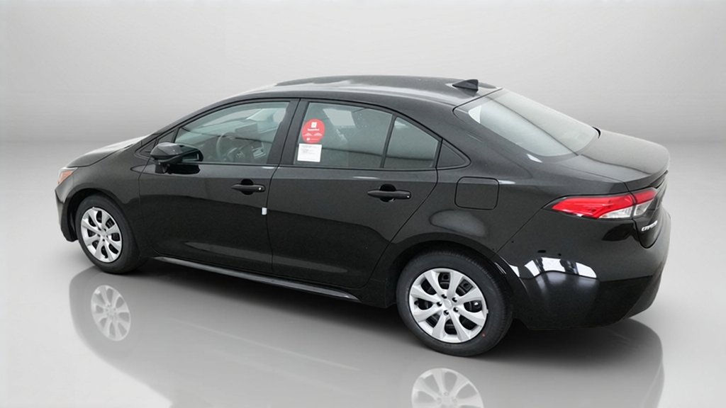 New 2027 Inked Toyota LE image 15