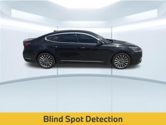 Used 2017 Black Kia Premium image 5
