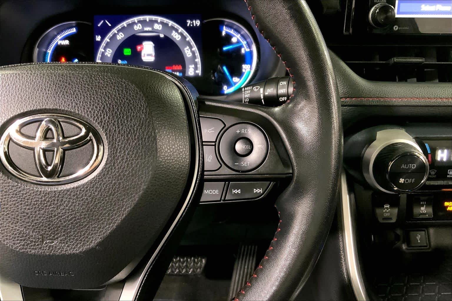 Used 2021 Midnight Black Metallic Toyota SE image 25