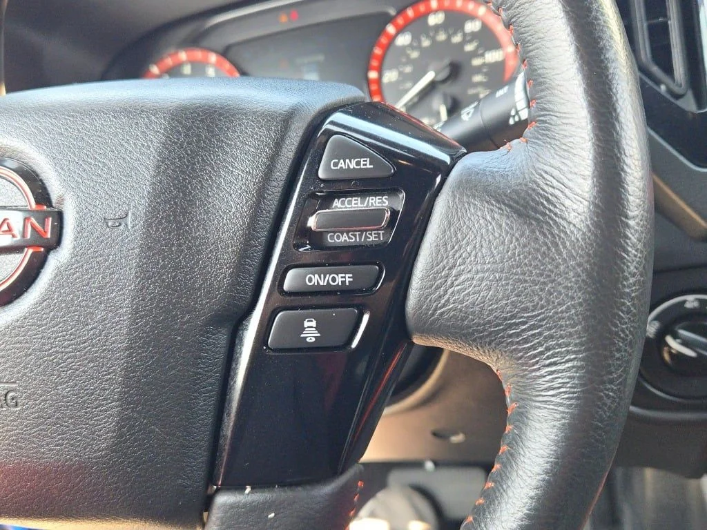 Used 2025 Blue Nissan PRO-4X image 28