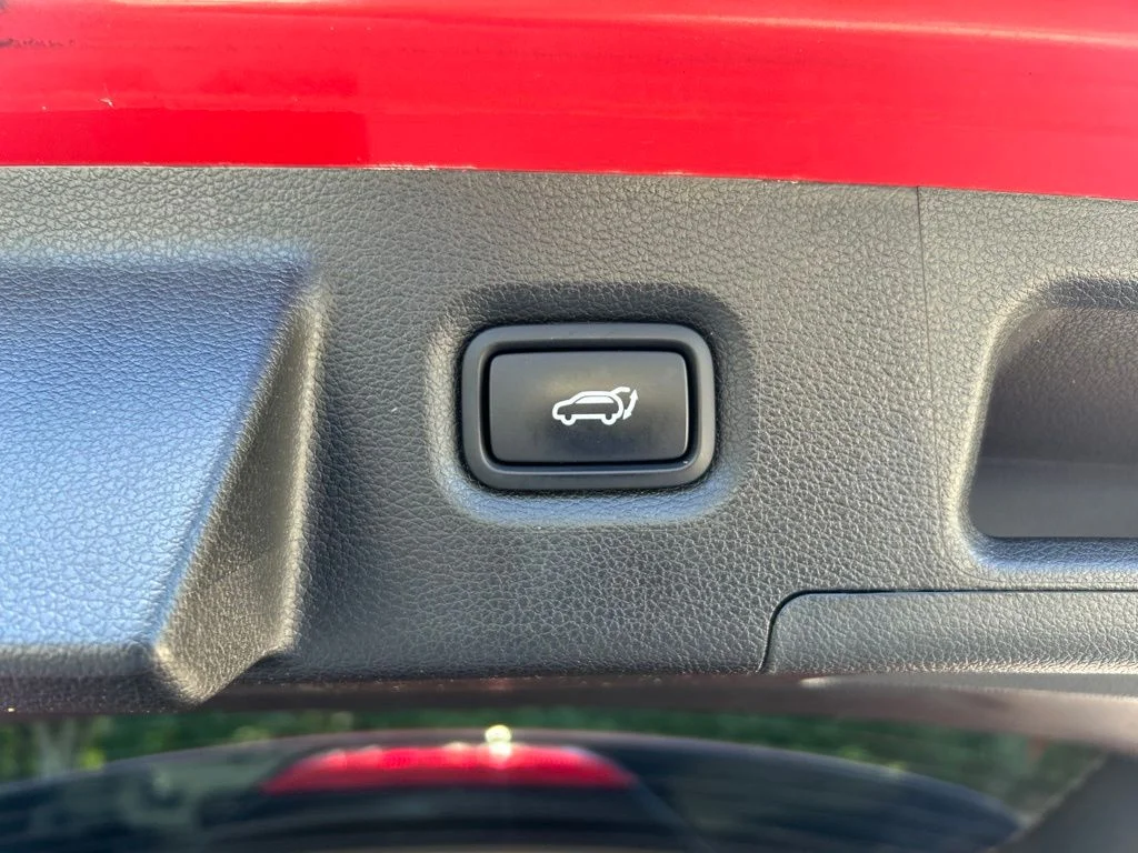 Used 2023 Red Hyundai SEL image 33