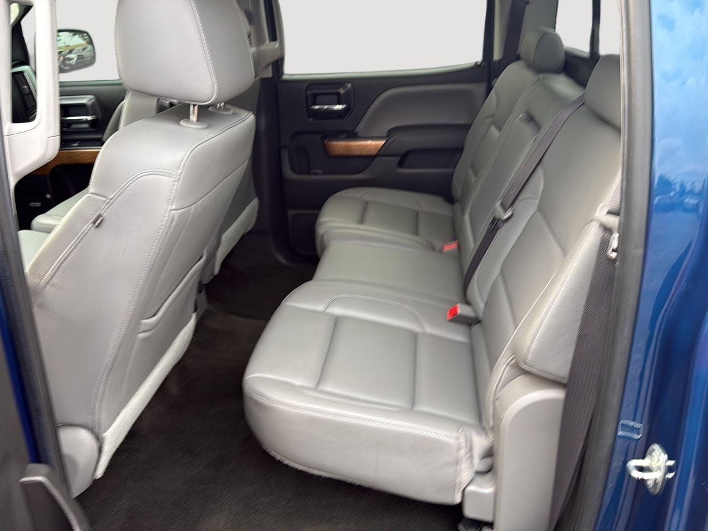 Used 2017 Deep Ocean Blue Metallic Chevrolet LTZ image 20