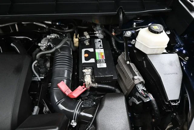 Used 2021  Toyota XLE image 31