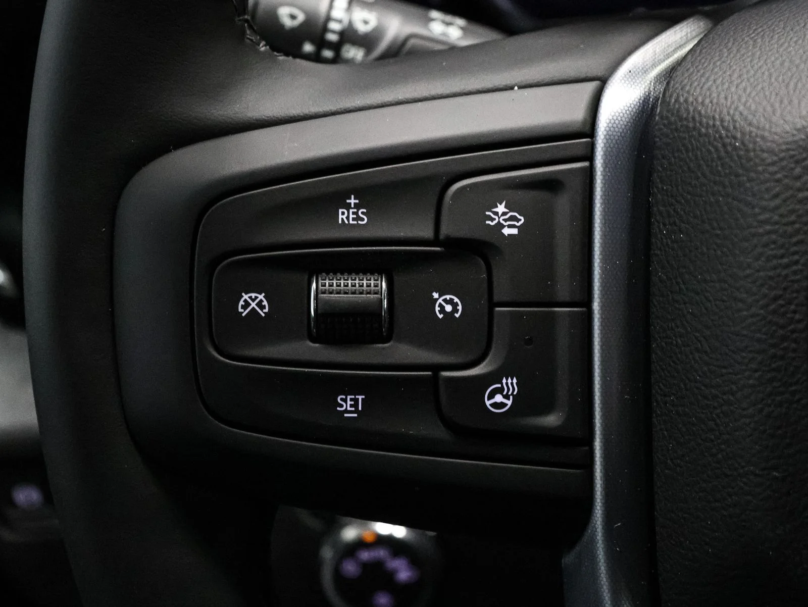 New 2026 White GMC SLE image 33