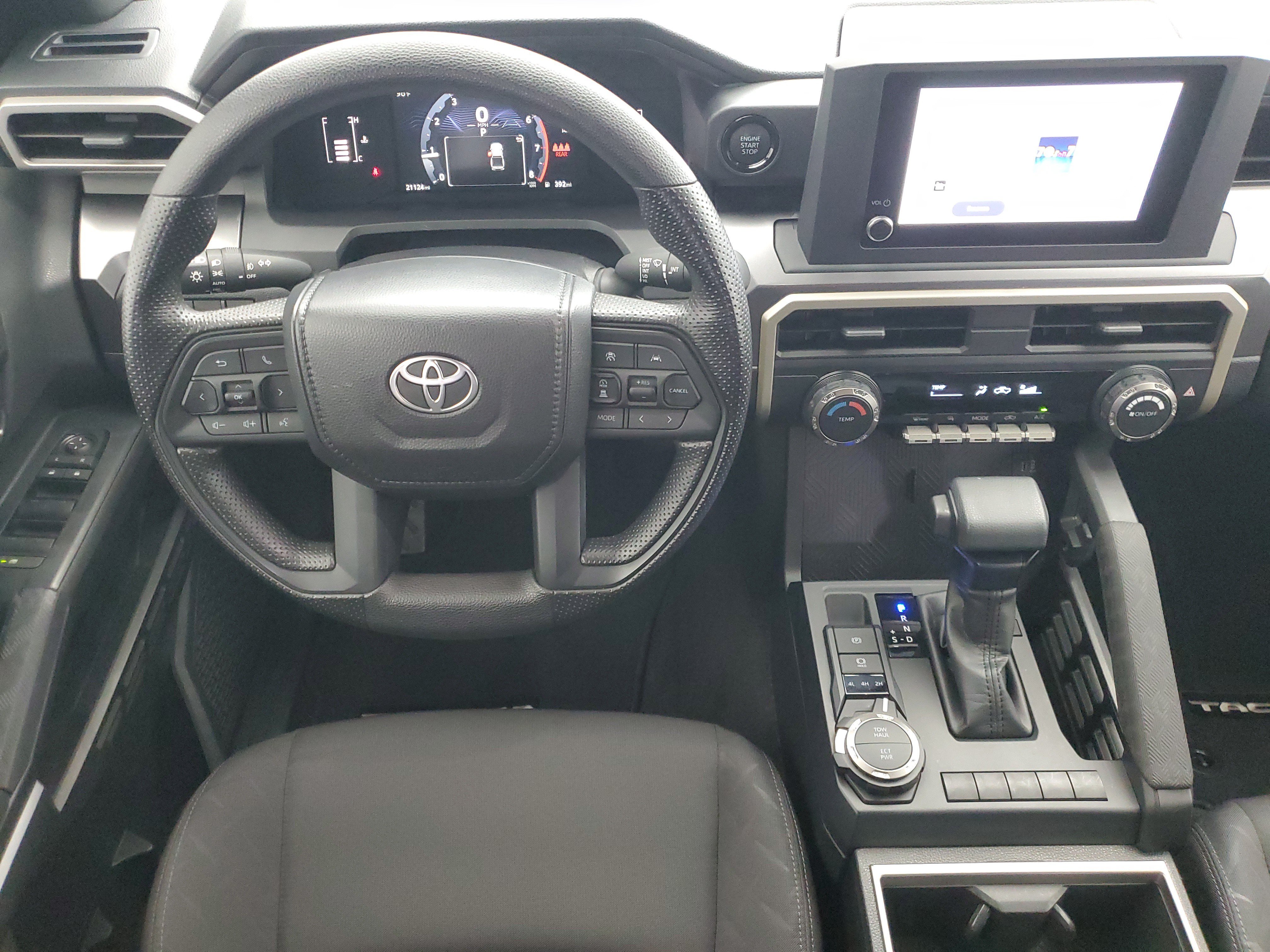 Used 2025 Underground Toyota SR5 image 17