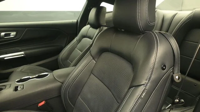 Certified Used 2025 Gray Metallic Ford GT Premium image 20