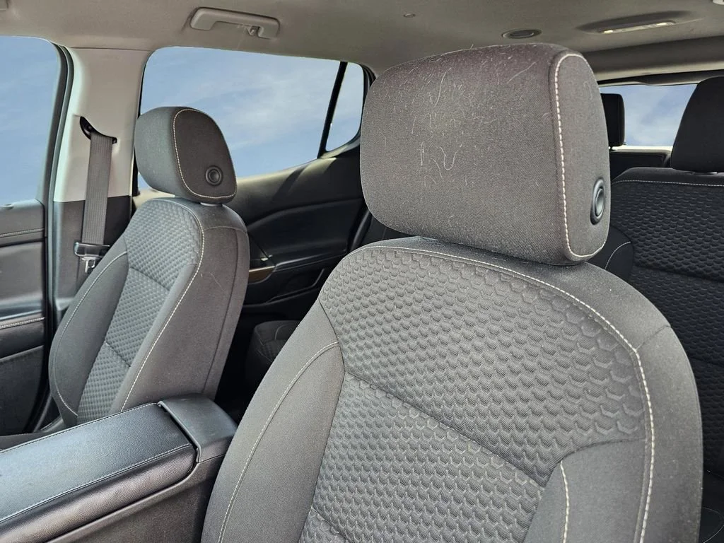 Used 2019 QUICKSILVER METALLIC GMC SLE image 18