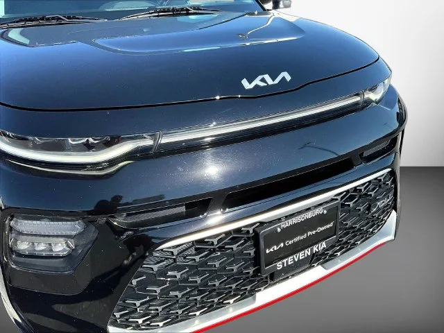 Used 2022 Black Kia Turbo image 40