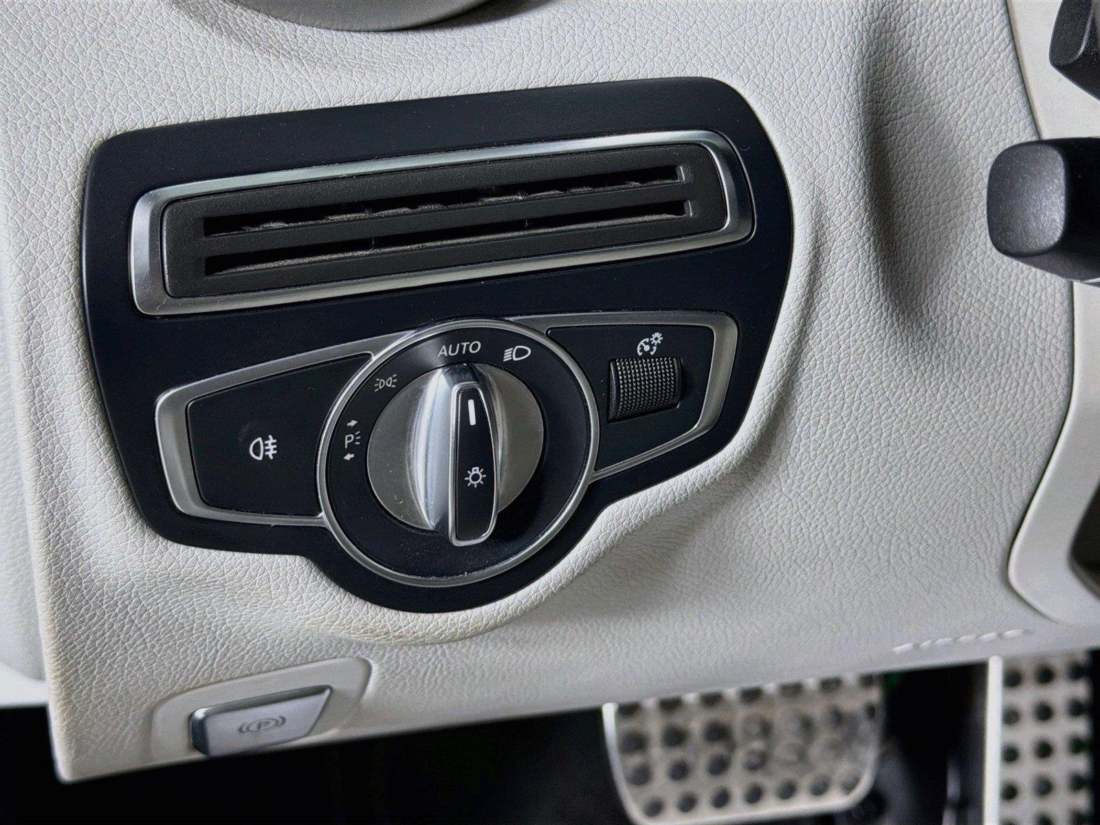Used 2017 Jet Black Mercedes-Benz C 300 image 10