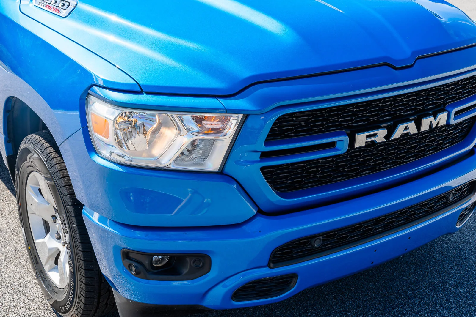 Used 2022 Blue Ram Big Horn/Lone Star image 9