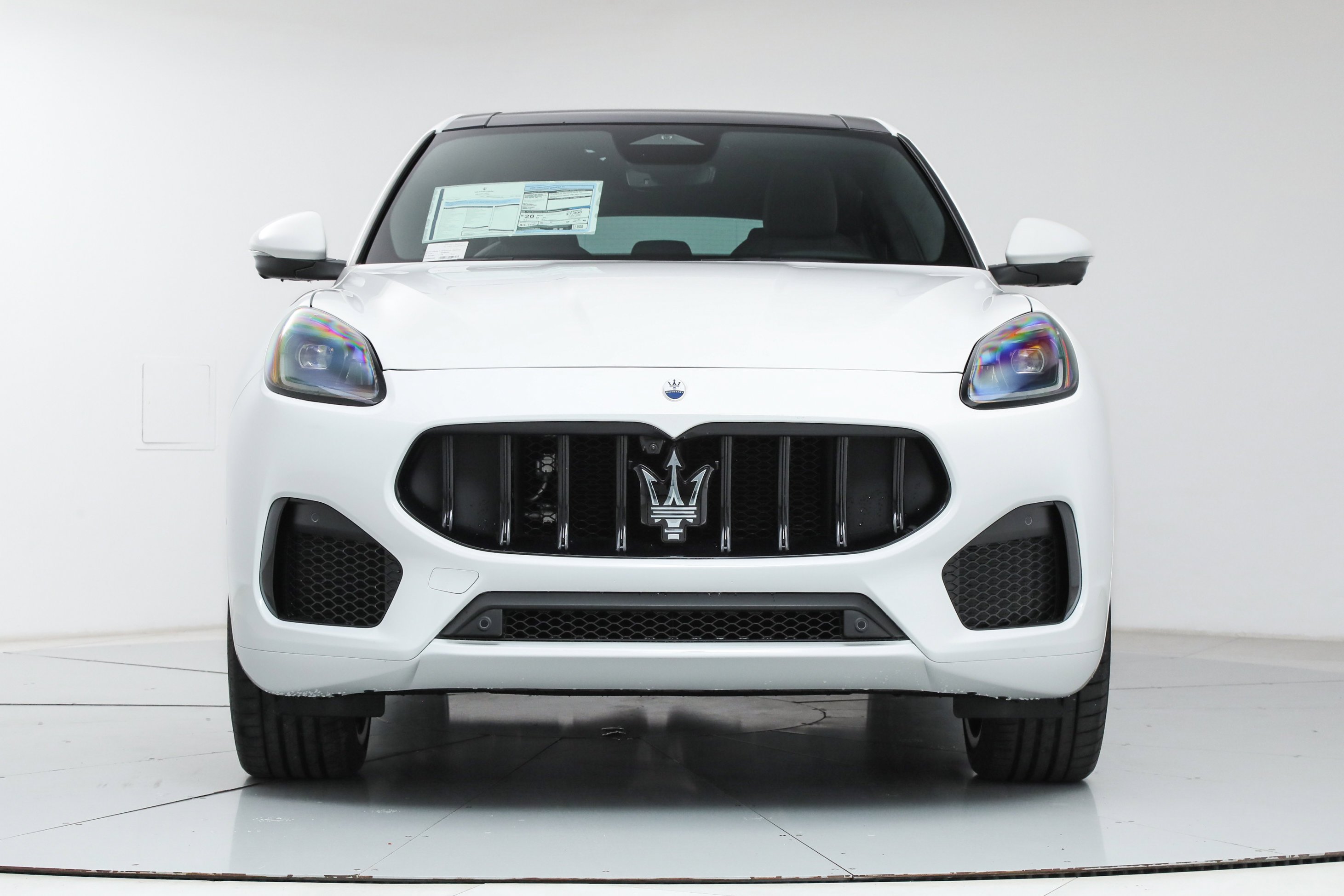 2026 Maserati Grecale Modena V6 - Photo 8