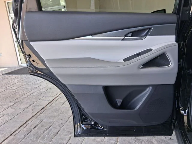New 2027 MINERAL BLACK INFINITI Luxe FWD image 19