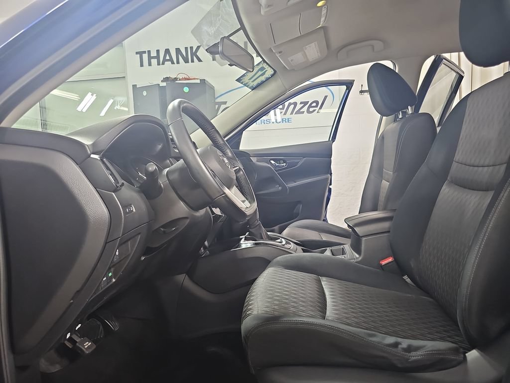 Used 2017 Blue Nissan SV image 18