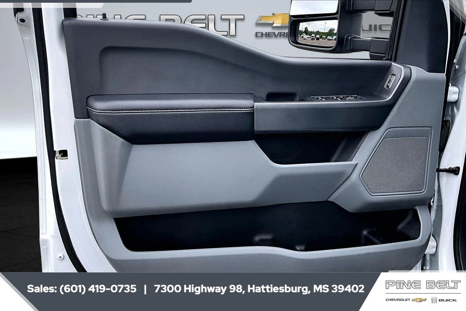 Used 2023 White Ford XL image 18