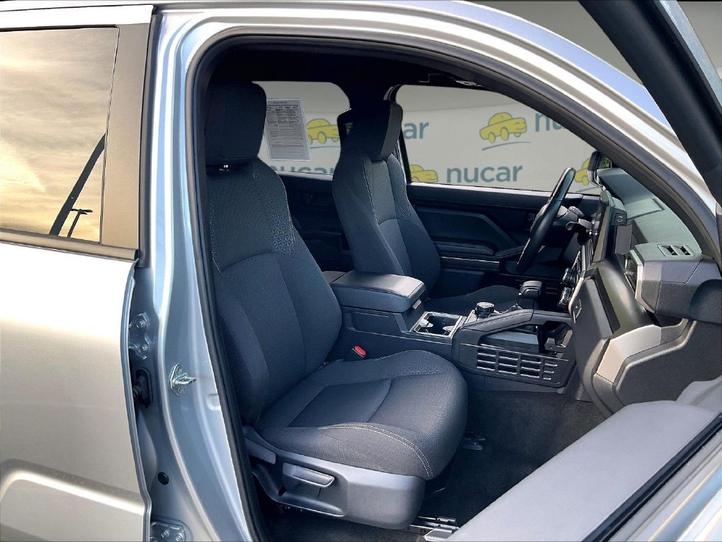 Used 2025  Toyota SR5 image 11
