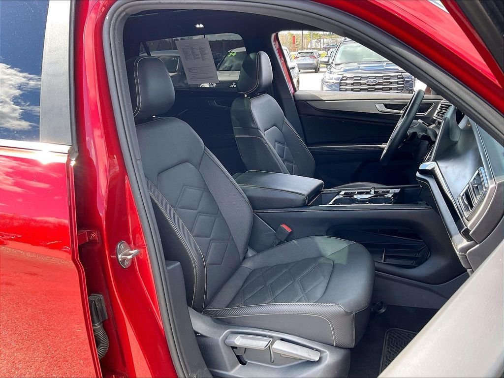 Used 2024 Aurora Red Metallic Volkswagen 2.0T SE w/Technology image 10