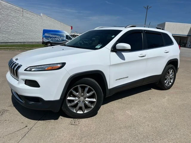 Used 2018 White Jeep Limited image 3