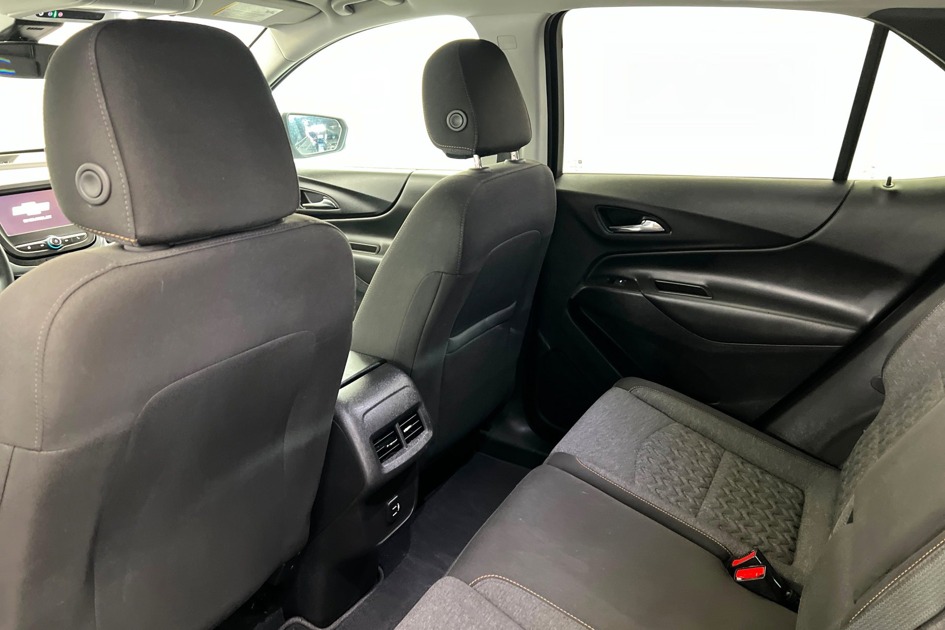 Used 2024 Sterling Gray Metallic Chevrolet LT image 20