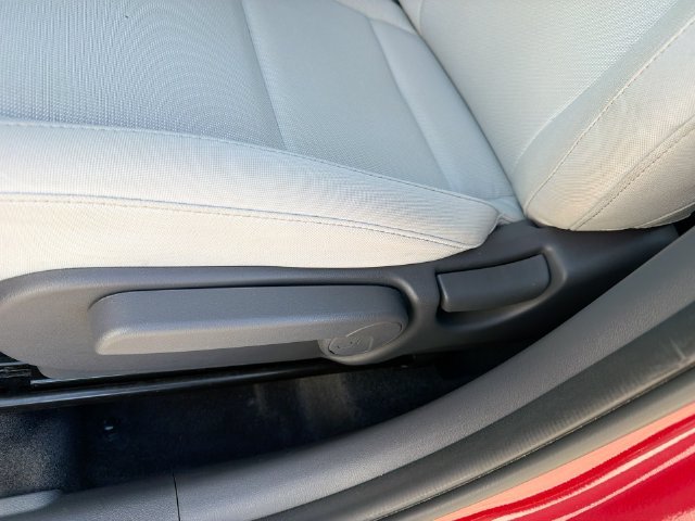 Used 2024 Red Hyundai SE image 16