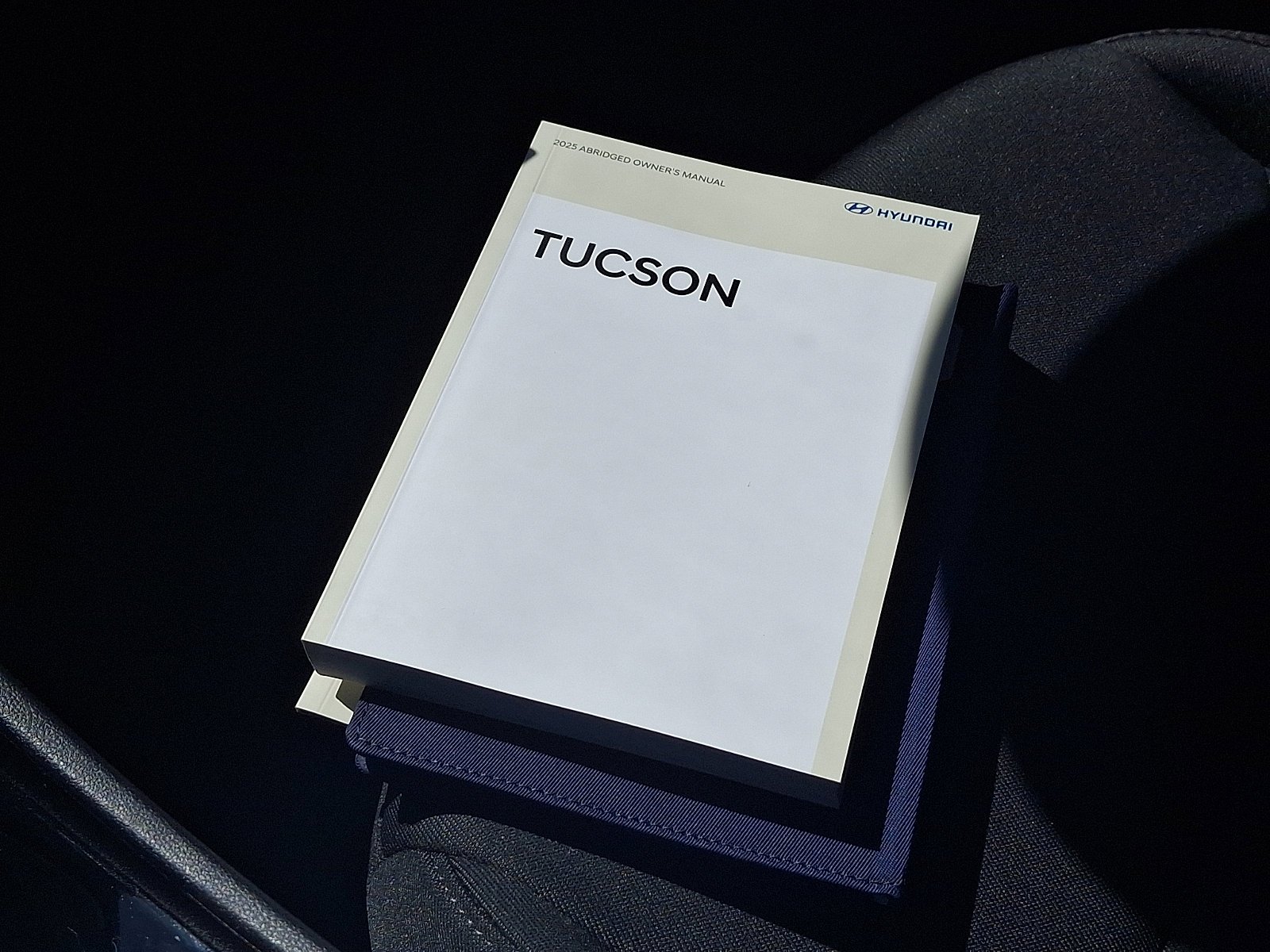 2025 Hyundai Tucson SE - Photo 24
